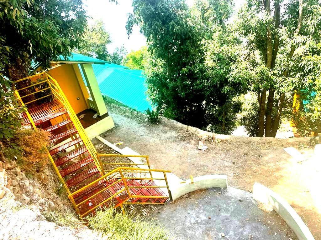 Drona Hills Resorts Kanatal Kültér fotó