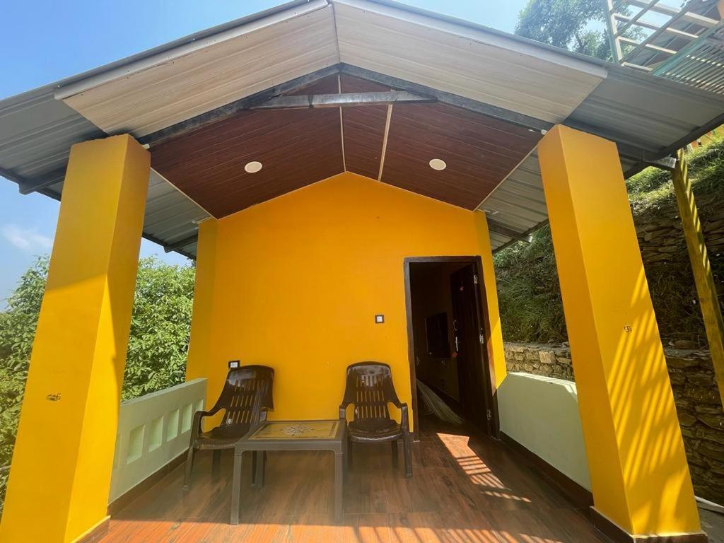 Drona Hills Resorts Kanatal Kültér fotó