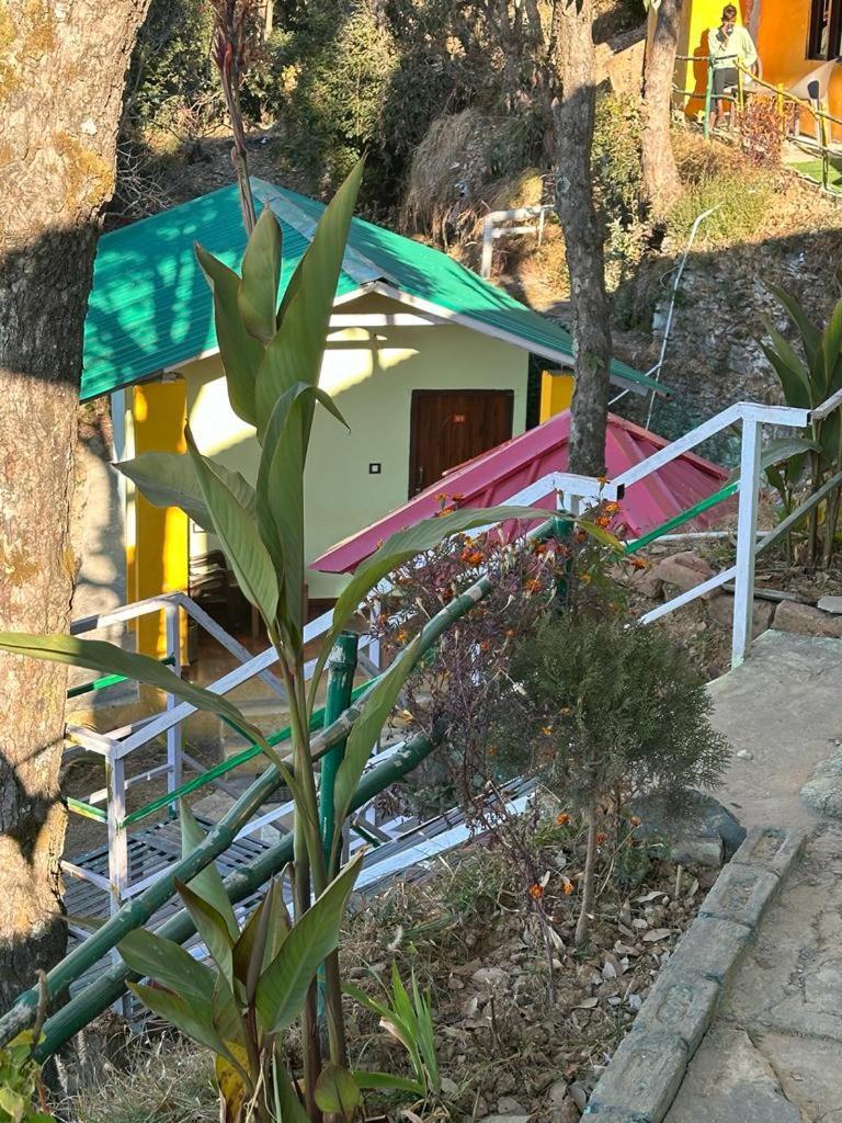 Drona Hills Resorts Kanatal Kültér fotó
