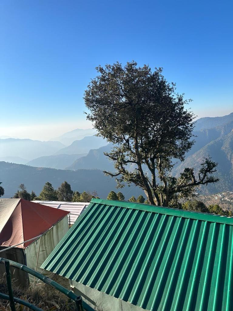 Drona Hills Resorts Kanatal Kültér fotó