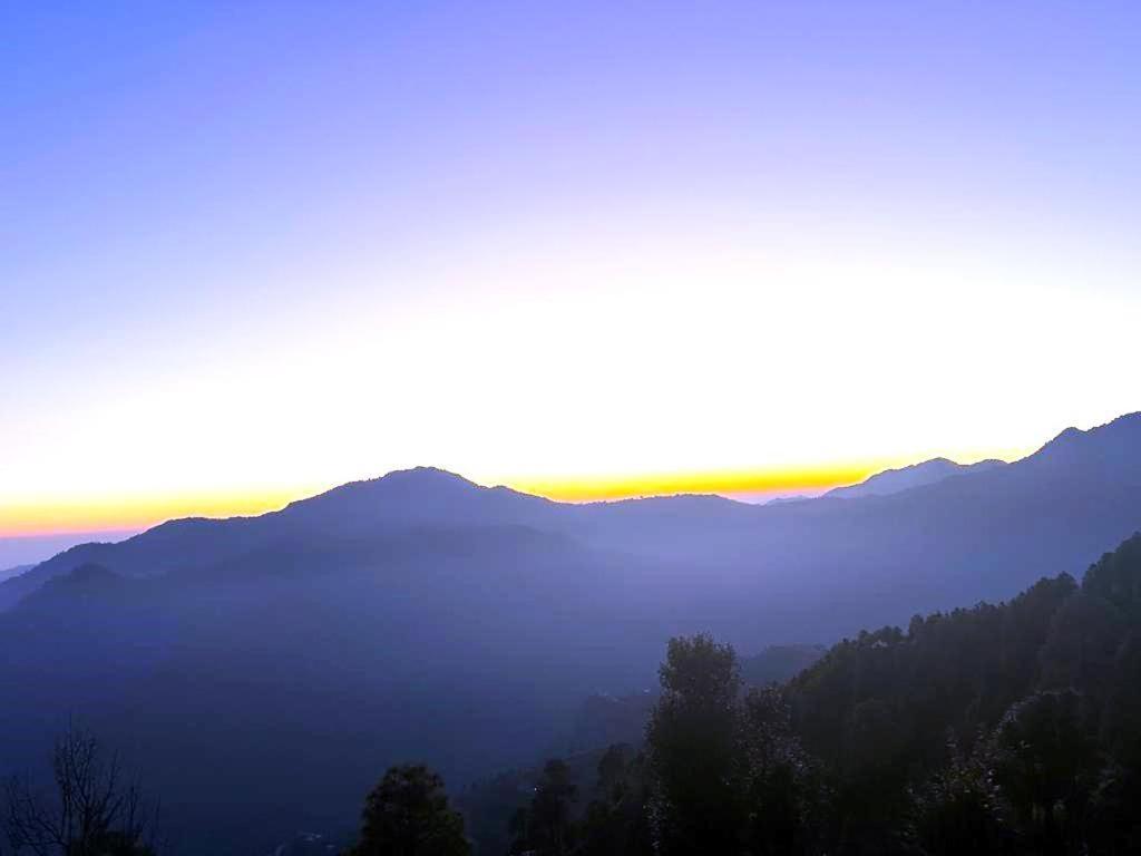 Drona Hills Resorts Kanatal Kültér fotó