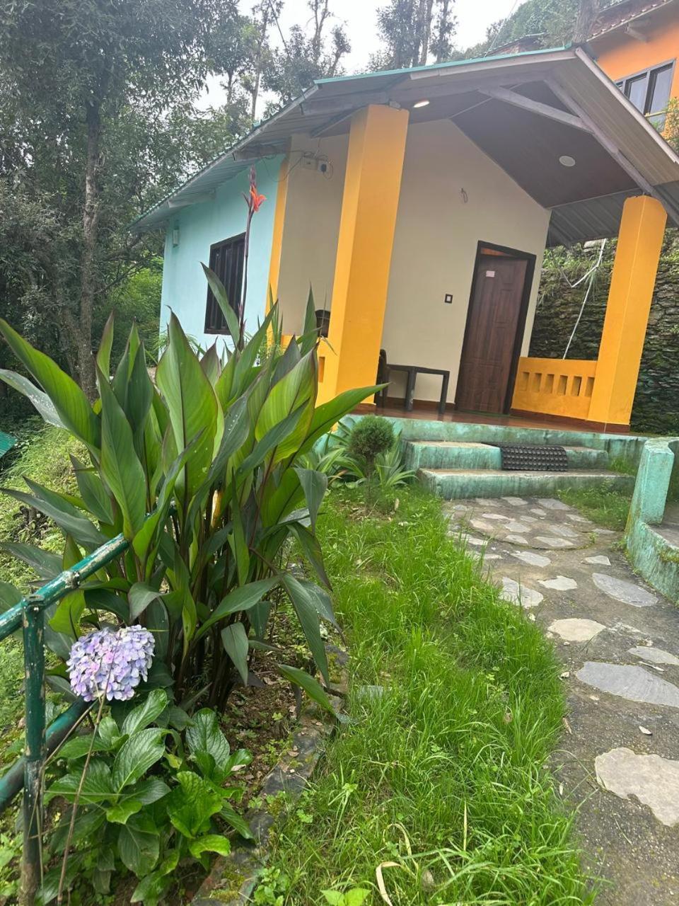 Drona Hills Resorts Kanatal Kültér fotó