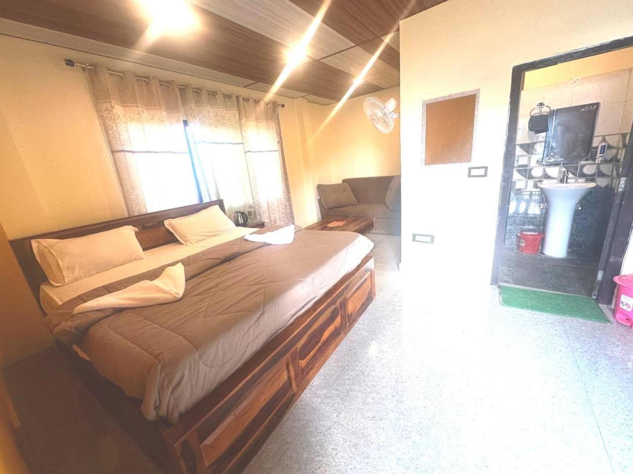 Drona Hills Resorts Kanatal Kültér fotó
